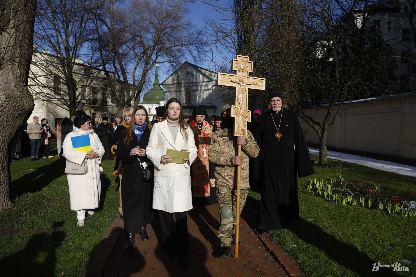 У Софії Київській пройшла екуменічна Хресна дорога - 150444 У Софії Київській пройшла екуменічна Хресна дорога - фото 150444