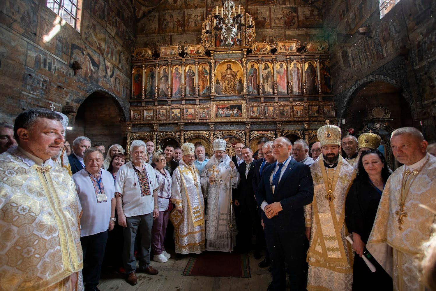 У Дрогобичі Глава УГКЦ освятив оновлений храм Святого Юра - фото 150975