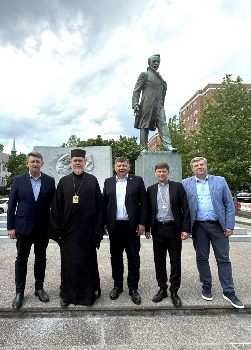 Делегація ВРЦіРО провела заключні зустрічі у Вашингтоні - фото 151652