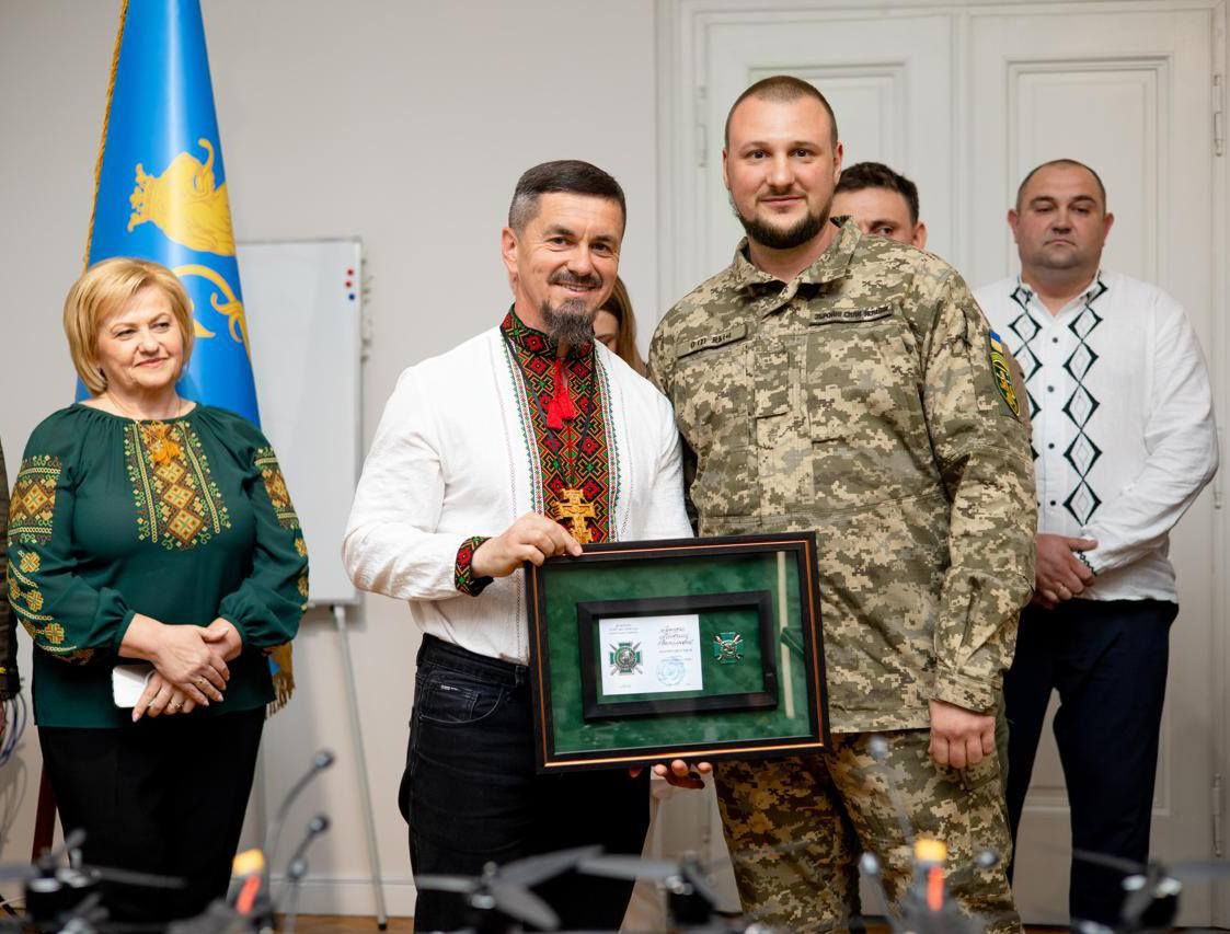 Один мільйон доларів для ЗСУ: о. Макарій Дутка закликає не зупинятися у підтримці Захисників України - фото 152680