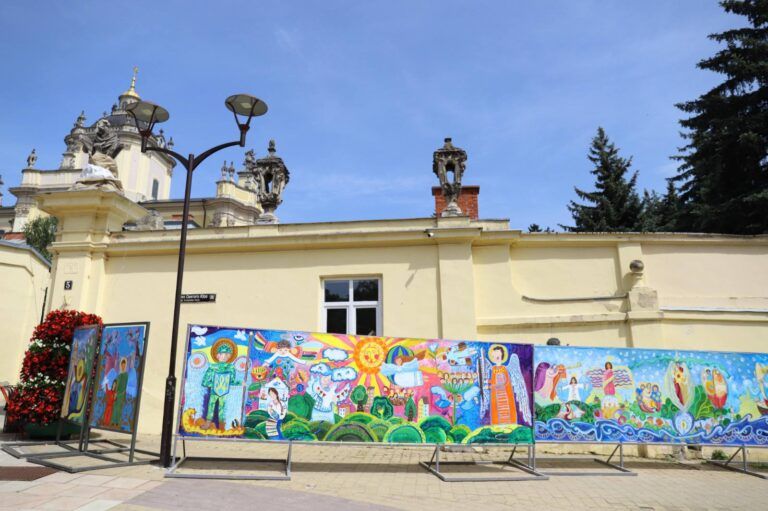 На площі перед архикатедральним собором святого Юрія у Львові буде 'Країна янголів' - 153371 На площі перед архикатедральним собором святого Юрія у Львові буде 'Країна янголів' - фото 153371