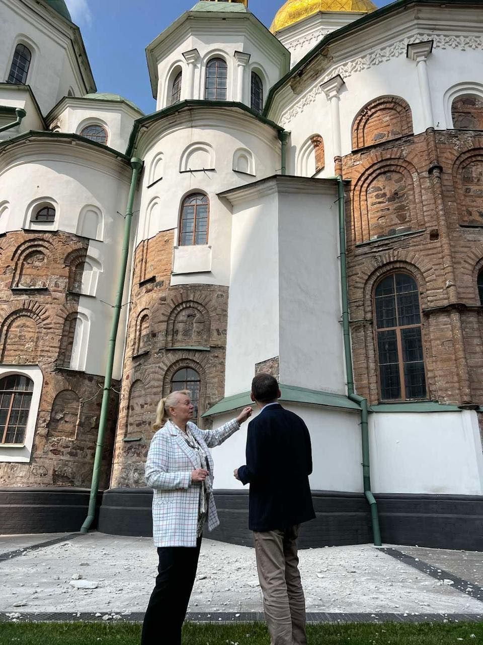 В Киеве в результате ночной российской атаки был поврежден Софийский собор - 153457 В Киеве в результате ночной российской атаки был поврежден Софийский собор - фото 153457