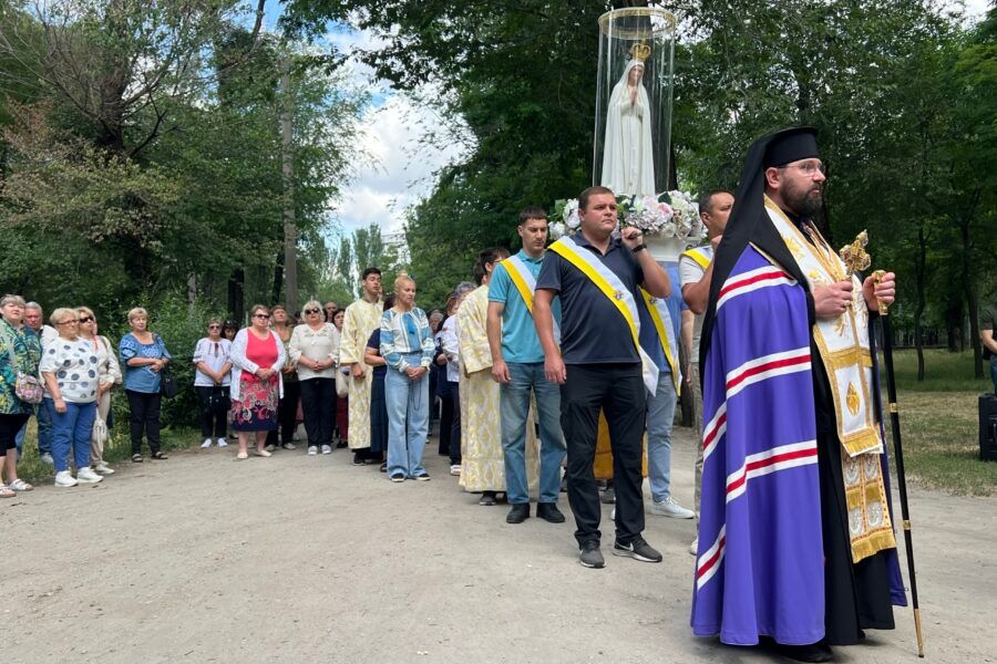 Ювілейна проща Донецького екзархату УГКЦ зібрала сотні вірян у Запоріжжі - 154184 Ювілейна проща Донецького екзархату УГКЦ зібрала сотні вірян у Запоріжжі - фото 154184