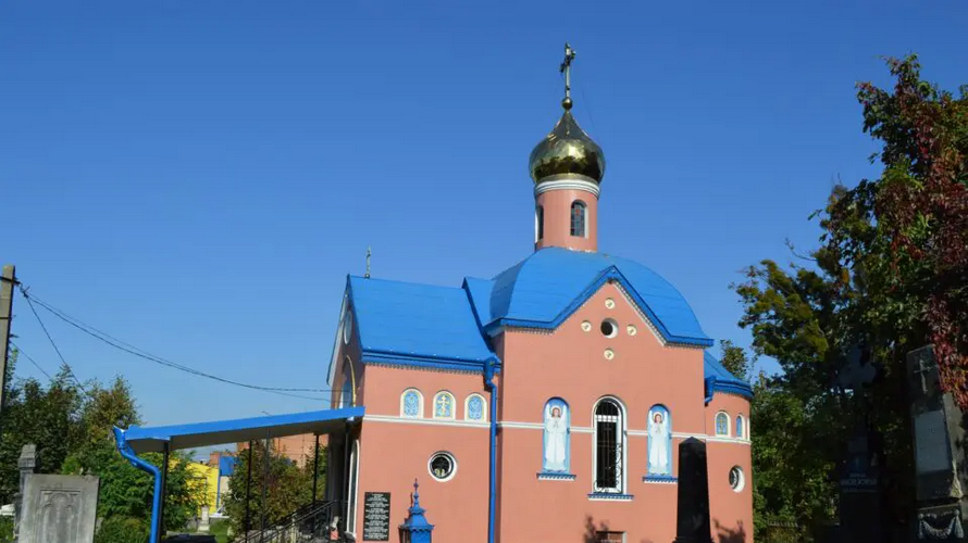 Каплиця-усипальниця Буковинських митрополитів РумПЦ у Чернівцях - 154972 Каплиця-усипальниця Буковинських митрополитів РумПЦ у Чернівцях - фото 154972