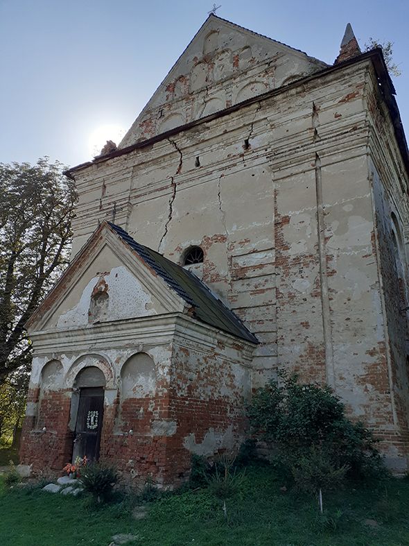 Костел Святої Трійці в Брухналі - 155929 Костел Святої Трійці в Брухналі - фото 155929