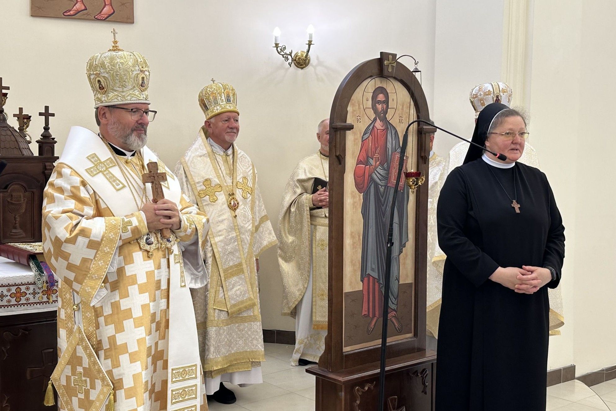 Глава УГКЦ відвідав Гошівський монастир сестер Пресвятої родини - 156199 Глава УГКЦ відвідав Гошівський монастир сестер Пресвятої родини - фото 156199