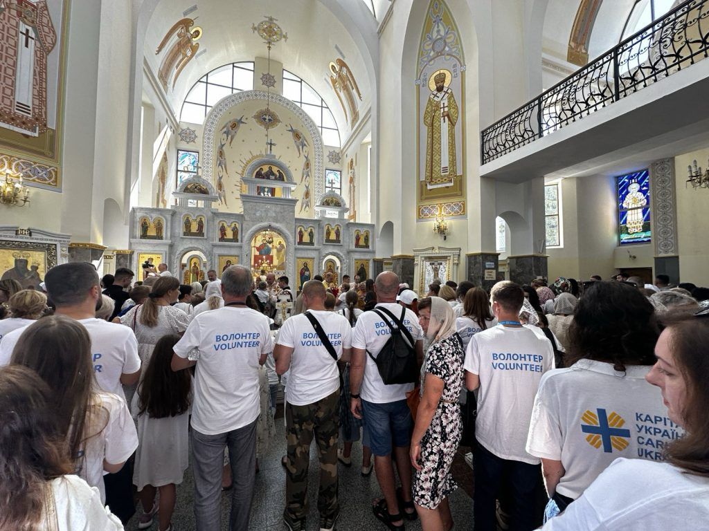 Карітас Україна зібрав своїх волонтерів на прощу до Зарваниці - фото 156234