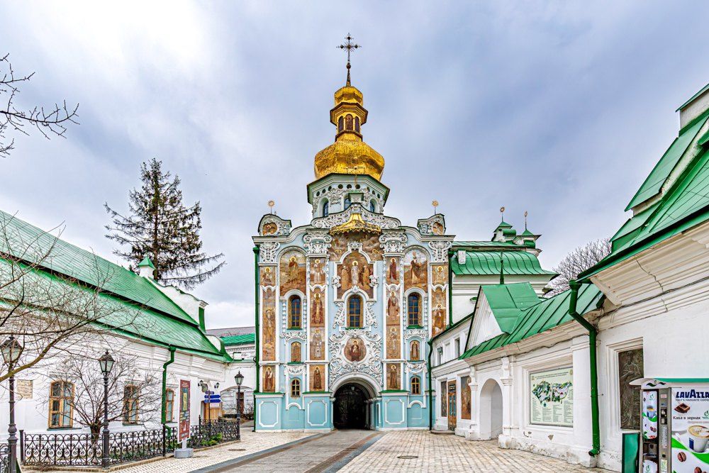 Східний фасад Троїцької надбрамної церкви - 156320 Східний фасад Троїцької надбрамної церкви - фото 156320