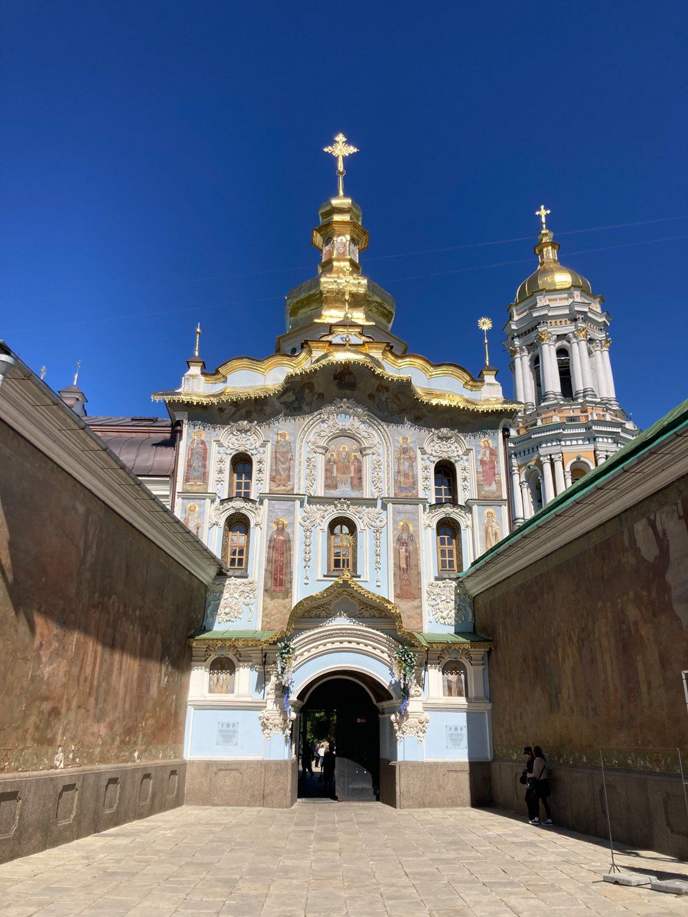 Святі ворота Лаври — Троїцька надбрамна церква - 156321 Святі ворота Лаври — Троїцька надбрамна церква - фото 156321