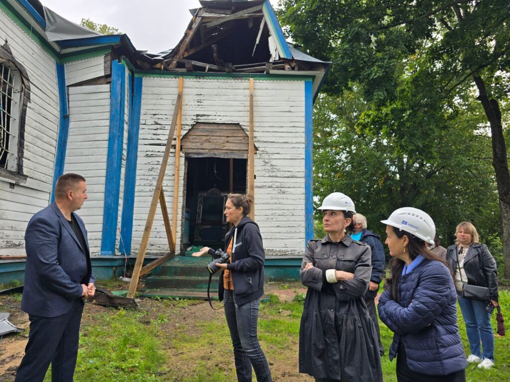 На Житомирщині тривають роботи зі збереження унікальної дерев’яної церкви - фото 157186