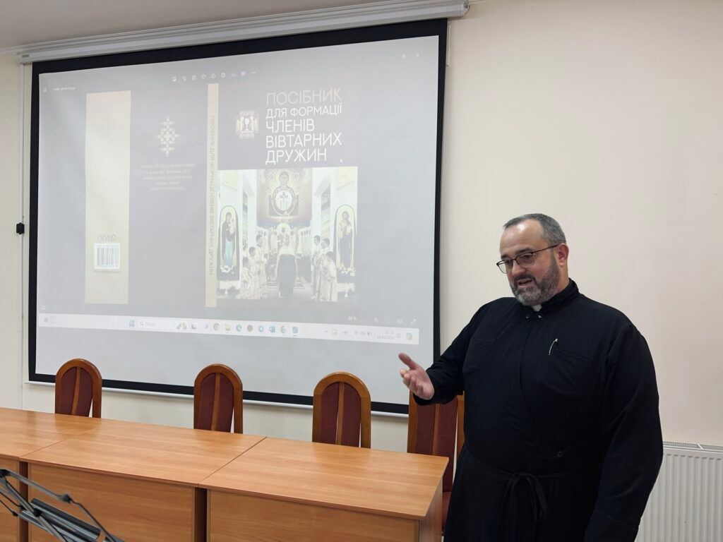 Отець Іван Римар, ректор Тернопільської вищої духовної семінарія імені Патріарха Йосифа Сліпого - 157628 Отець Іван Римар, ректор Тернопільської вищої духовної семінарія імені Патріарха Йосифа Сліпого - фото 157628