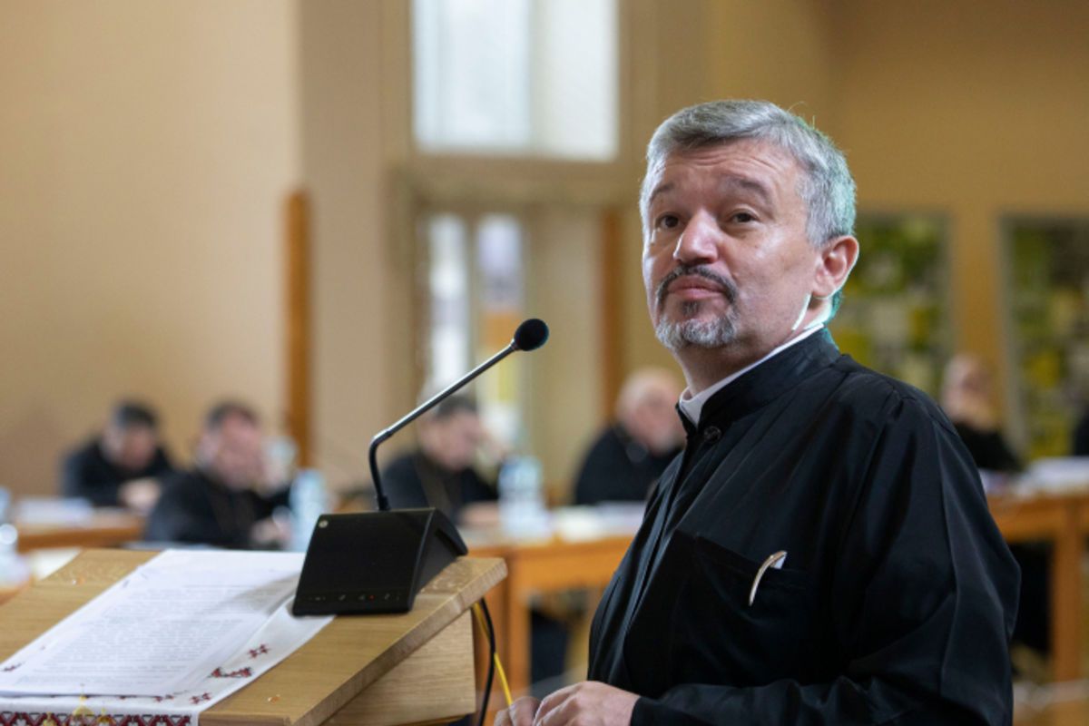 Отець Олег Каськів, ректор Івано-Франківської академії Івана Золотоустого. - 157631 Отець Олег Каськів, ректор Івано-Франківської академії Івана Золотоустого. - фото 157631