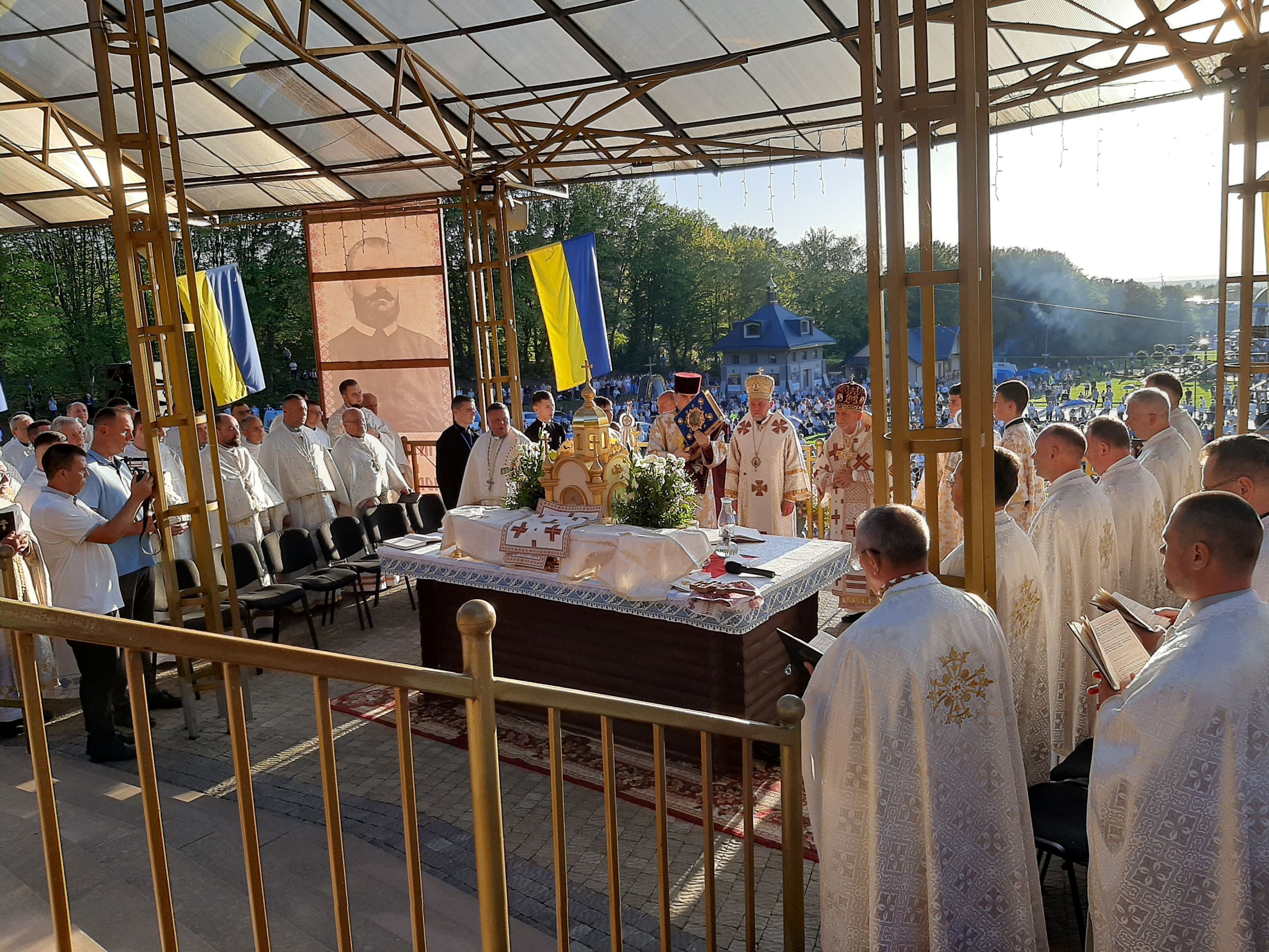 На Івано-Франківщині відбулася ХХХ Міжнародна проща Вервиці - 158315 На Івано-Франківщині відбулася ХХХ Міжнародна проща Вервиці - фото 158315