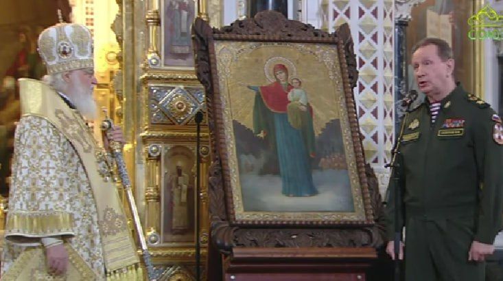 Патріарх Кирил в перші тижні повномасштабного вторгнення дарує ікону керівнику Росгвардії - 158646 Патріарх Кирил в перші тижні повномасштабного вторгнення дарує ікону керівнику Росгвардії - фото 158646