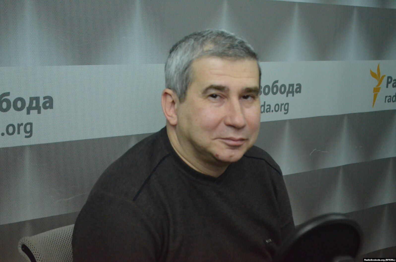 Анатолій Подольський – директор Центру вивчення історії Голокосту – «очолює дуже великий освітній процес, це більше як 30 років вже, доведення інформації про Голокост, про Бабин Яр, зокрема, до широких мас українського населення» - фото 158776