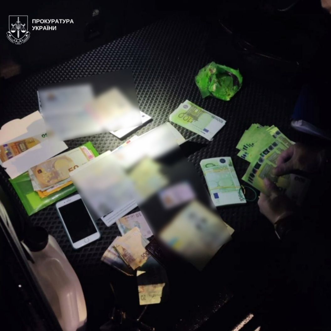 На Буковині священик Московського Патріархату за тисячі євро переправляв чоловіків через кордон - 159325 На Буковині священик Московського Патріархату за тисячі євро переправляв чоловіків через кордон - фото 159325