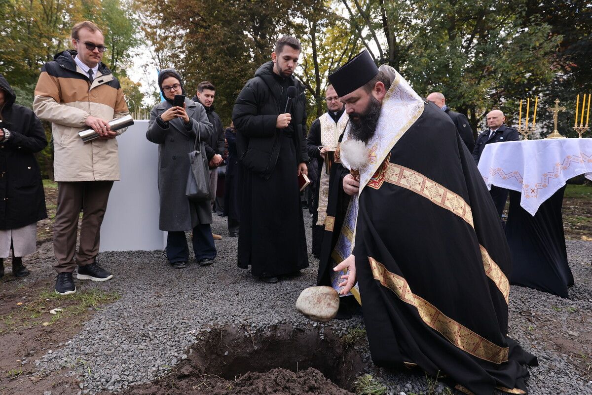 У Львівській громаді освятили місце під будівництво містечка сімейного типу для дітей-сиріт - 159726 У Львівській громаді освятили місце під будівництво містечка сімейного типу для дітей-сиріт - фото 159726