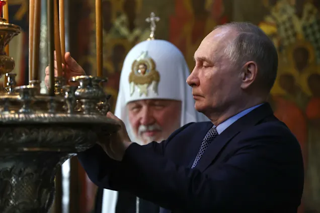 Патріарх Кирило та президент Володимир Путін відвідали монастир у Сергієвому Посаді в Московській області в червні 2024 року. - 160127 Патріарх Кирило та президент Володимир Путін відвідали монастир у Сергієвому Посаді в Московській області в червні 2024 року. - фото 160127