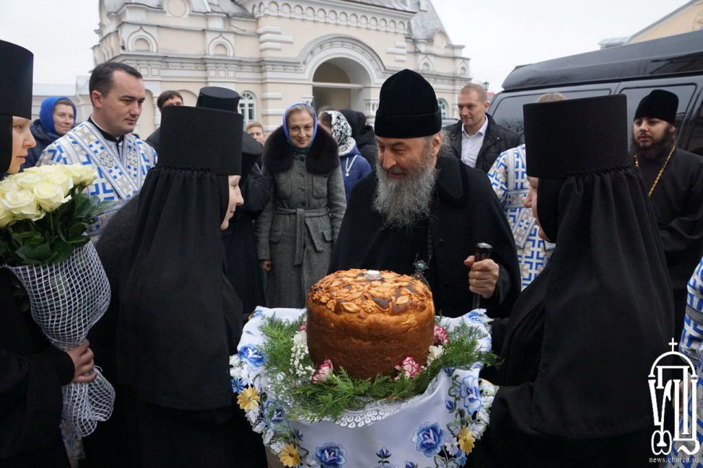Очільник УПЦ МП митрополит Онуфрій у Корецькому монастирі, який підпорядковується Кирилові Гундяєву. - фото 160368