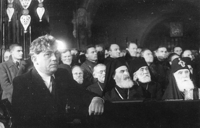 Голова Ради у справах РПЦ (1943-1960), генерал-майор НКВС Георгій Карпов на Помісному соборі РПЦ у 1945 році - 160926 Голова Ради у справах РПЦ (1943-1960), генерал-майор НКВС Георгій Карпов на Помісному соборі РПЦ у 1945 році - фото 160926