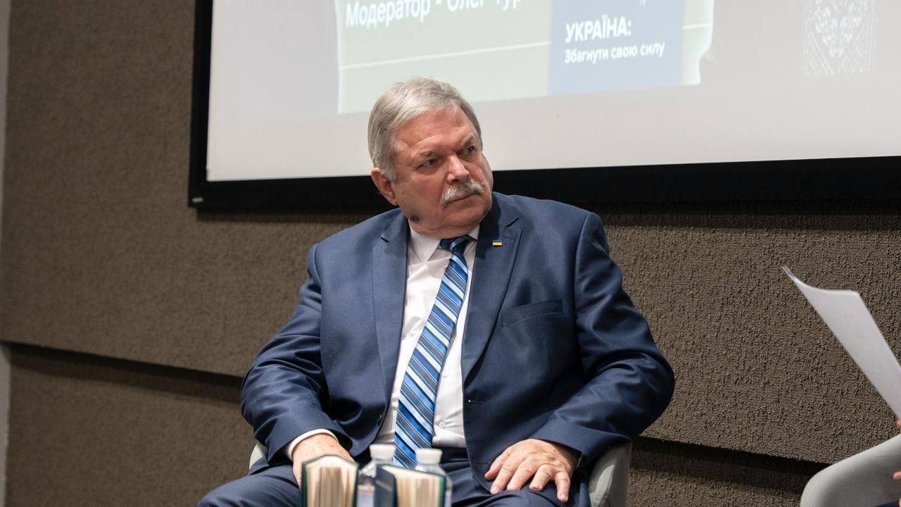 Мирослав Маринович під час презентації - 161167 Мирослав Маринович під час презентації - фото 161167