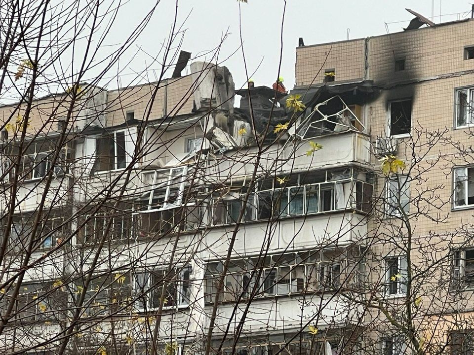 Через російський обстріл пошкодження зазнав храм УГКЦ в Броварах - фото 161926