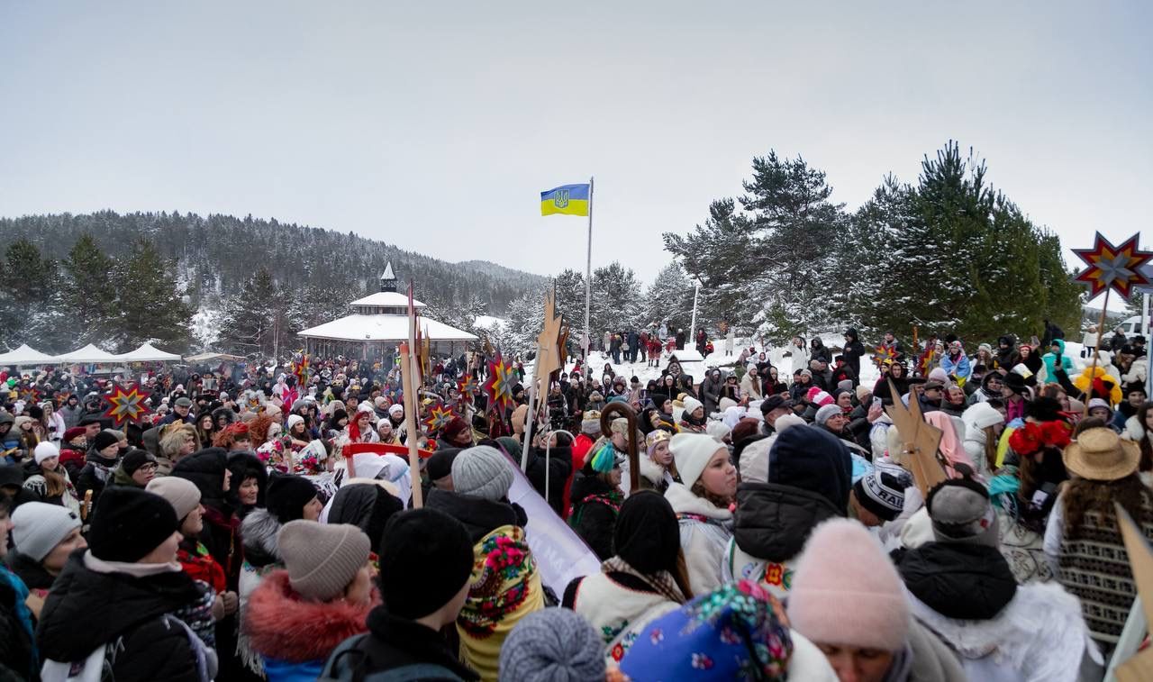 Прославляємо Христа і допомагаємо війську: Мшанець запрошує на унікальний фестиваль вертепів - фото 162250