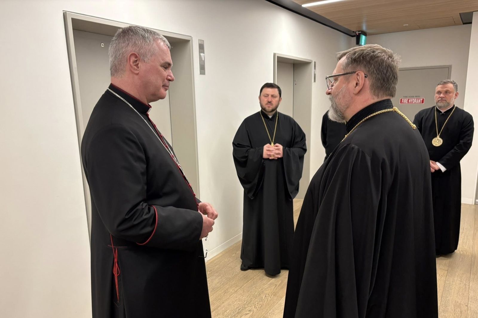 Предстоятель УГКЦ розповів архиєпископу Мельбурна про труднощі та боротьбу українців за незалежність від Росії - 162601 Предстоятель УГКЦ розповів архиєпископу Мельбурна про труднощі та боротьбу українців за незалежність від Росії - фото 162601