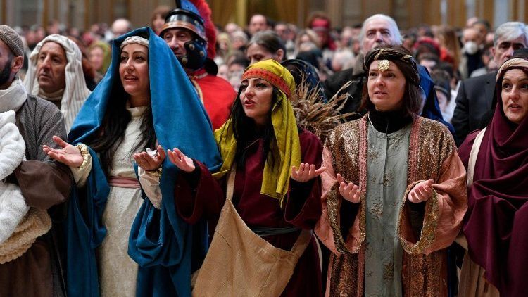 Папа Лев XIV зустрівся із 1000 учасниками римського живого вертепу - 162769 Папа Лев XIV зустрівся із 1000 учасниками римського живого вертепу - фото 162769