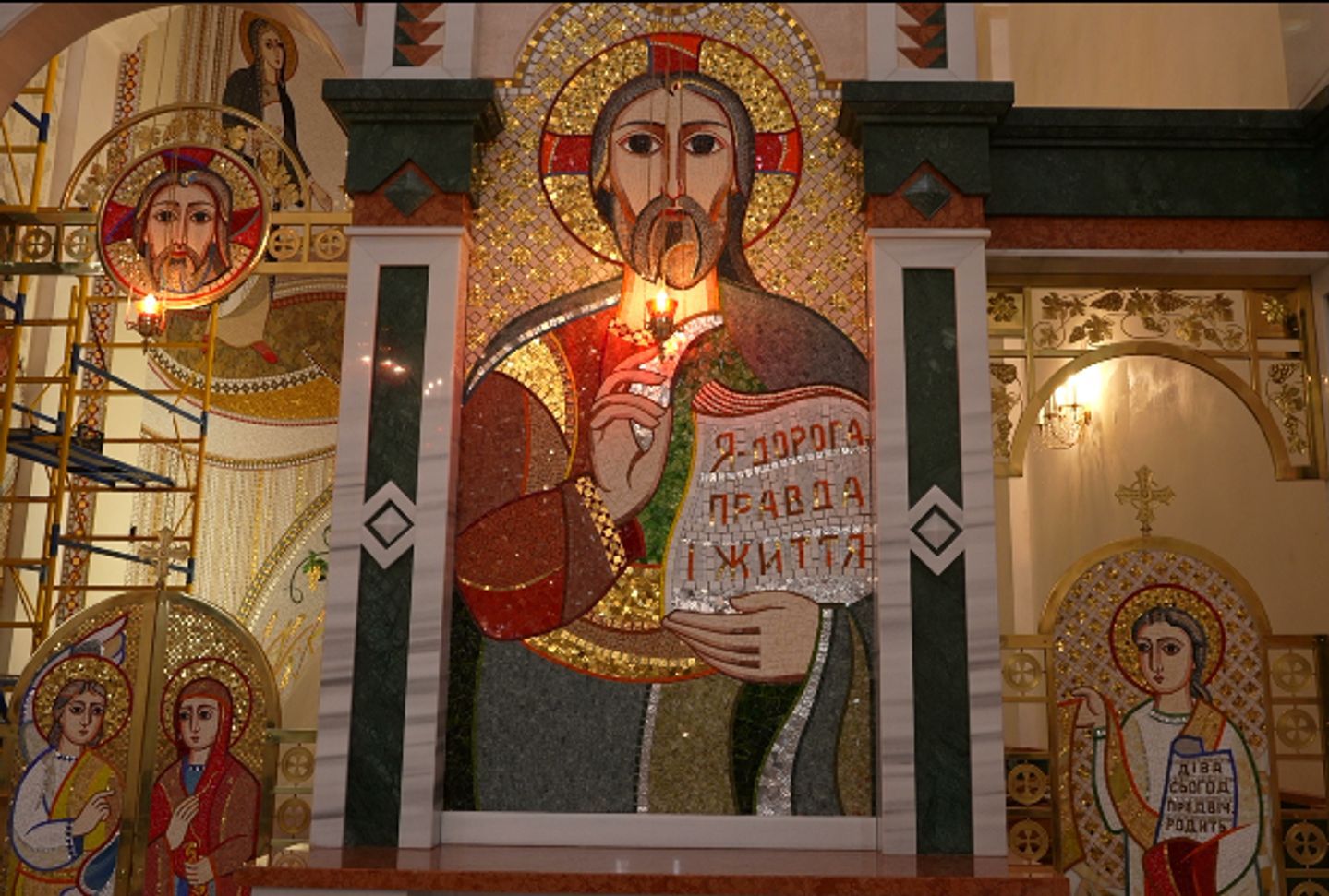 Ікона Ісуса Христа, оздоблена мозаїкою. - 162936 Ікона Ісуса Христа, оздоблена мозаїкою. - фото 162936