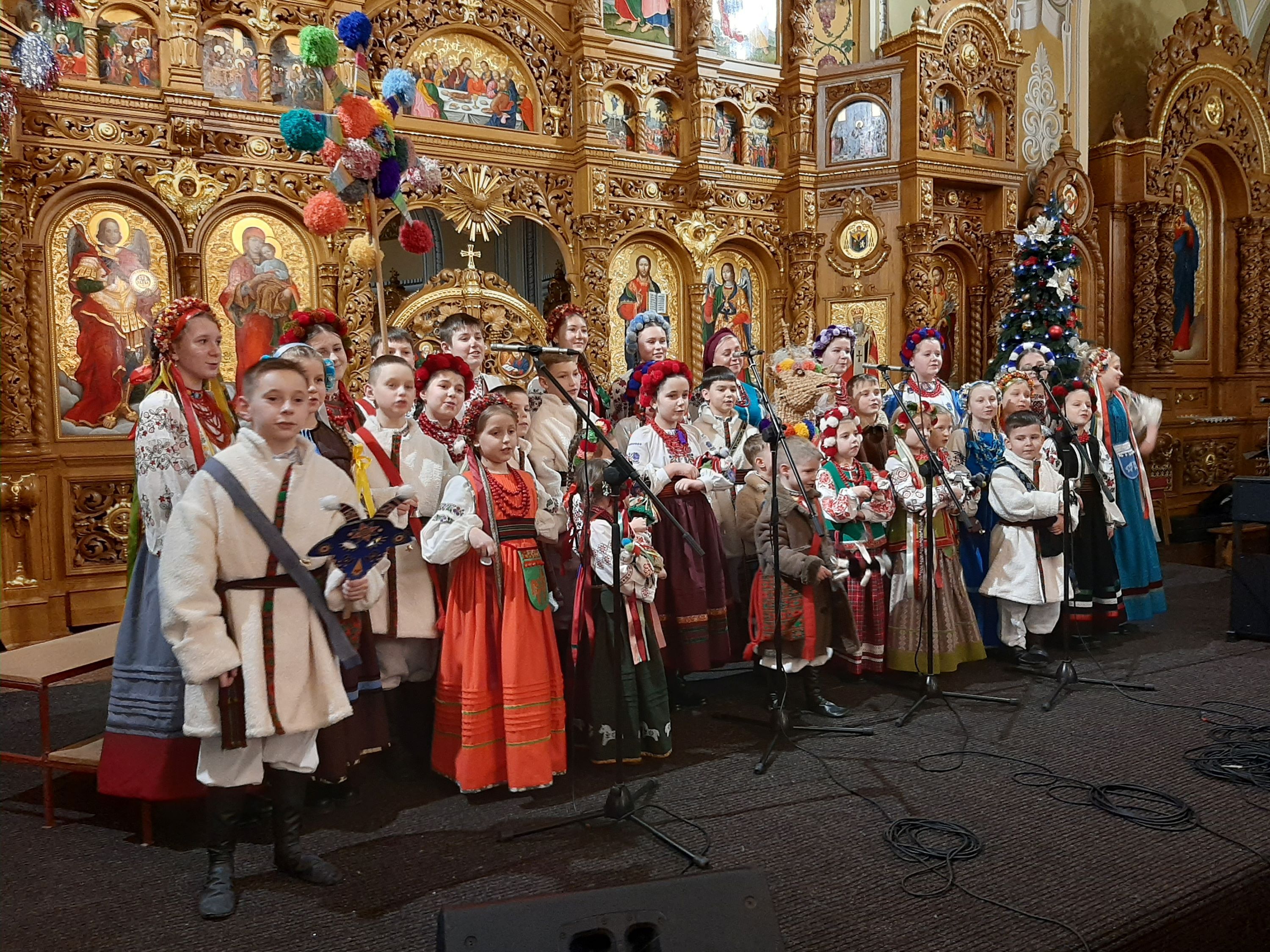 Зразковий фольклорний гурт 'Щедрик', м. Славута - 163557 Зразковий фольклорний гурт 'Щедрик', м. Славута - фото 163557