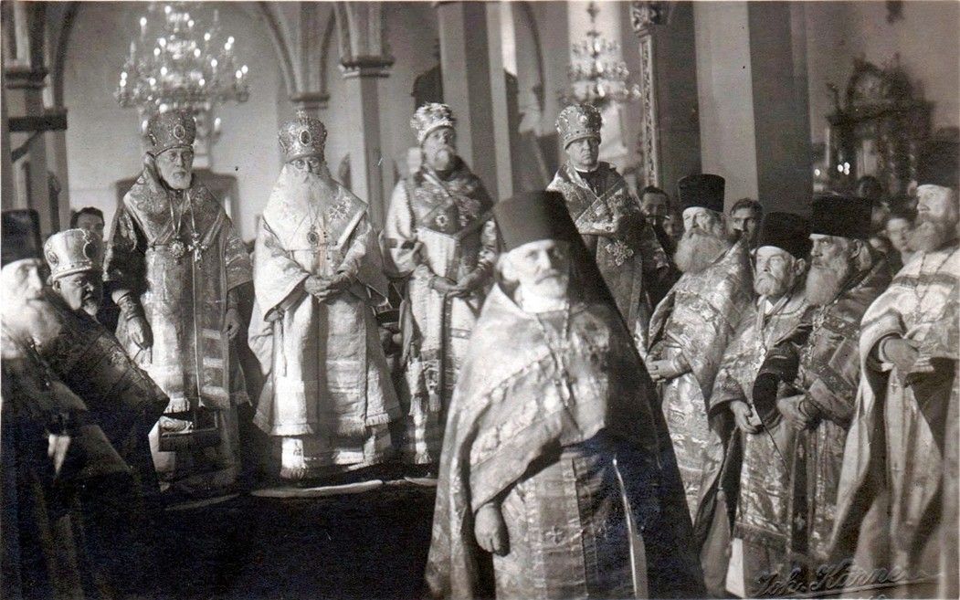 Слева на право: архиепископ Николай Лейсман (ЭАПЦ), митрополит Августин Петерсонс (ЛПЦ), митрополит Александр Паулус (ЭАПЦ), архиепископ Герман Аав (ФПЦ), Нарва, 3 октября 1937 г. - 164296 Слева на право: архиепископ Николай Лейсман (ЭАПЦ), митрополит Августин Петерсонс (ЛПЦ), митрополит Александр Паулус (ЭАПЦ), архиепископ Герман Аав (ФПЦ), Нарва, 3 октября 1937 г. - фото 164296