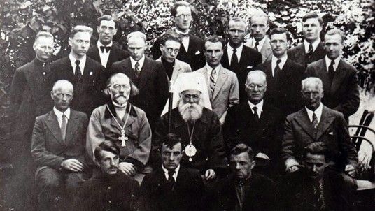 Митрополит Августин (Петерсонс) с преподавателями и выпускниками Рижской семинарии - 164299 Митрополит Августин (Петерсонс) с преподавателями и выпускниками Рижской семинарии - фото 164299
