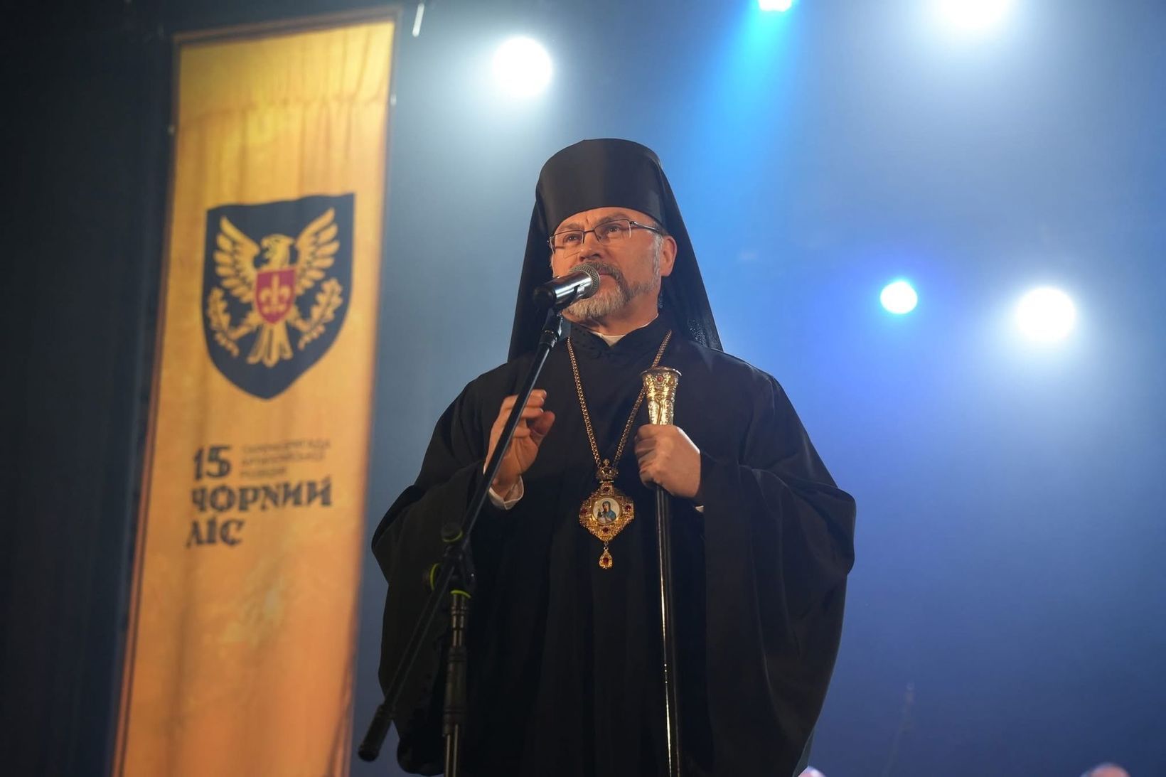 На фестивалі «Різдвяна зірка» у Дрогобичі зібрали 300 тис. грн для військових - 164351 На фестивалі «Різдвяна зірка» у Дрогобичі зібрали 300 тис. грн для військових - фото 164351