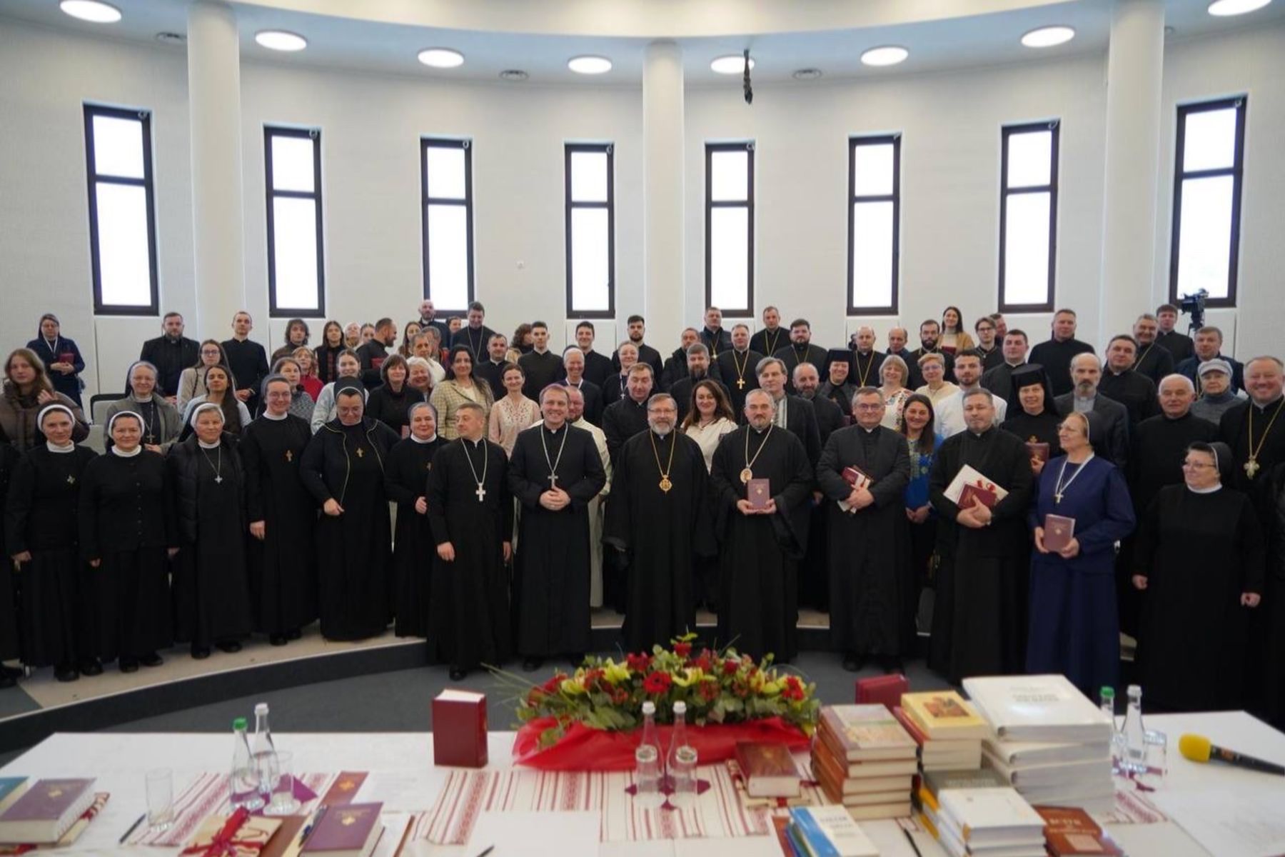 У Києві презентували перше повне українське видання Єрусалимської Біблії - 164407 У Києві презентували перше повне українське видання Єрусалимської Біблії - фото 164407