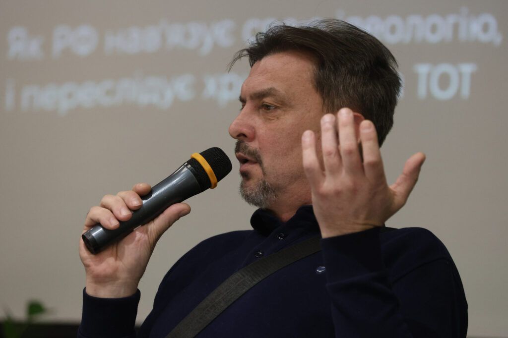 Священика, який не поминав Патріарха Кирила, катували електрошокером: дослідження про РПЦ на ТОТ - 164932 Священика, який не поминав Патріарха Кирила, катували електрошокером: дослідження про РПЦ на ТОТ - фото 164932