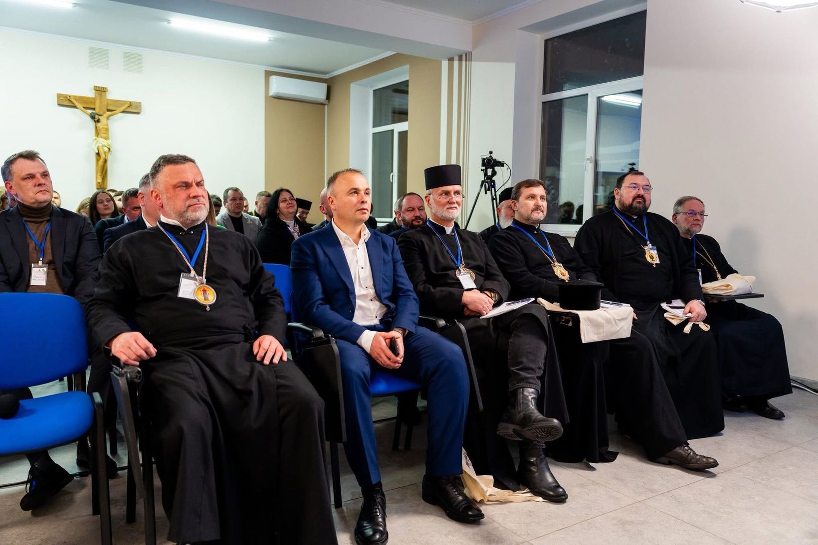 «Голос УГКЦ у світі»: у Чернівцях говорили про церковну дипломатію і відповідальність - 164965 «Голос УГКЦ у світі»: у Чернівцях говорили про церковну дипломатію і відповідальність - фото 164965