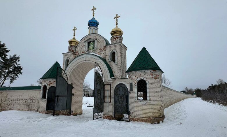 У звільненому від УПЦ МП монастирі знайшли портрети російського царя - 165160 У звільненому від УПЦ МП монастирі знайшли портрети російського царя - фото 165160