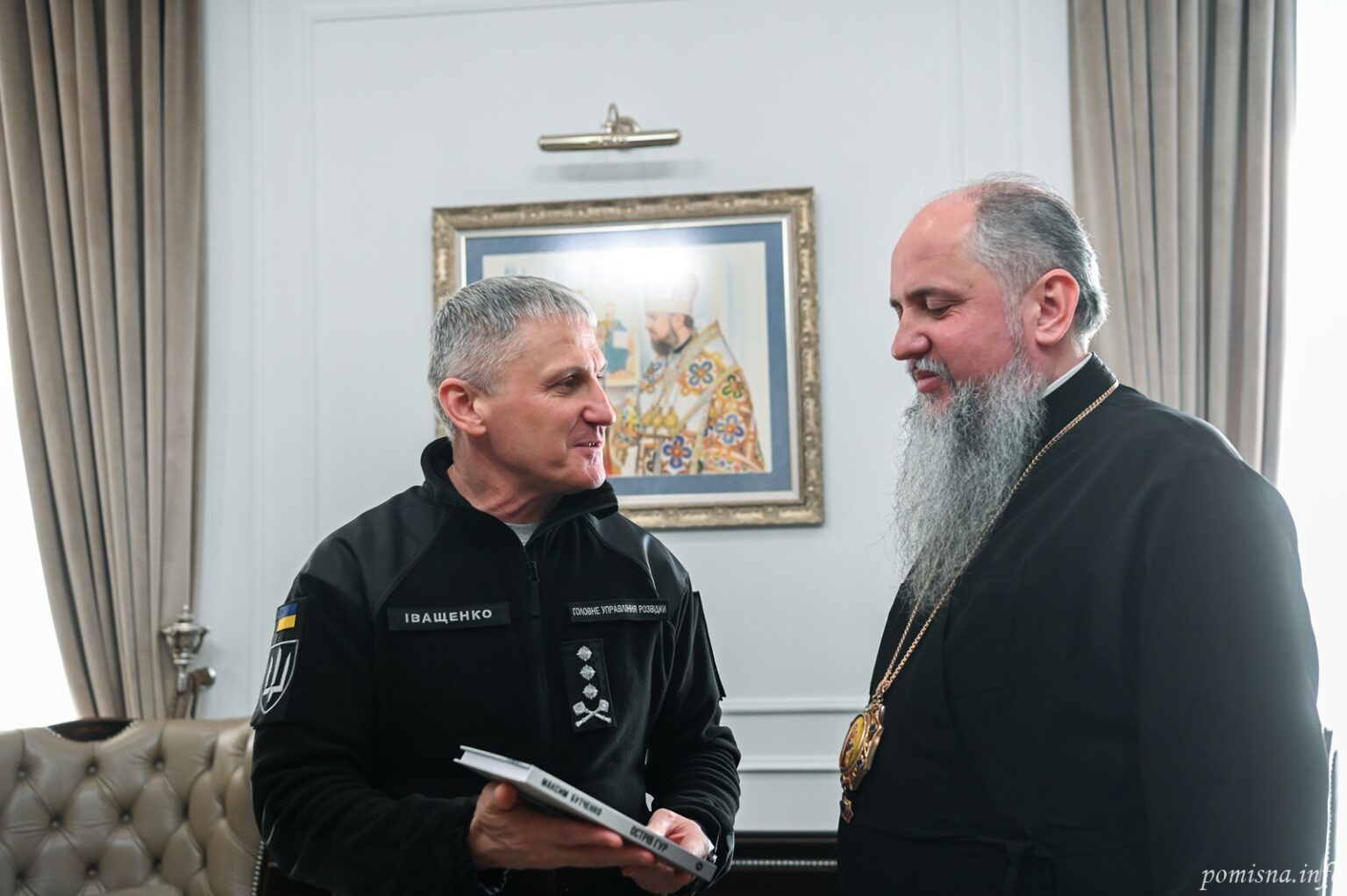 Митрополит Епіфаній зустрівся з міністром закордонних справ України та очільником ГУР - 165354 Митрополит Епіфаній зустрівся з міністром закордонних справ України та очільником ГУР - фото 165354