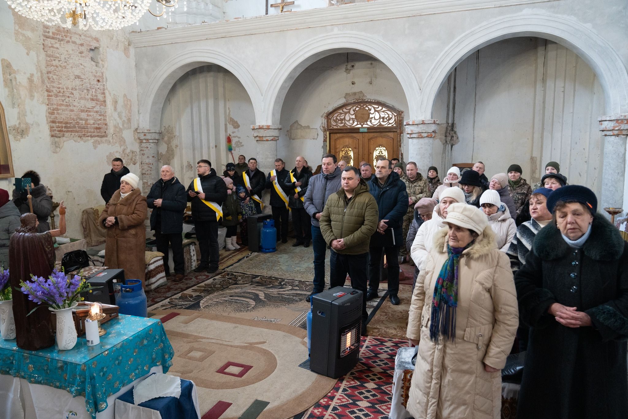 Приміщення монастиря бернардинців XVII–XVIII століть на Тернопільщині передали УГКЦ - 165449 Приміщення монастиря бернардинців XVII–XVIII століть на Тернопільщині передали УГКЦ - фото 165449