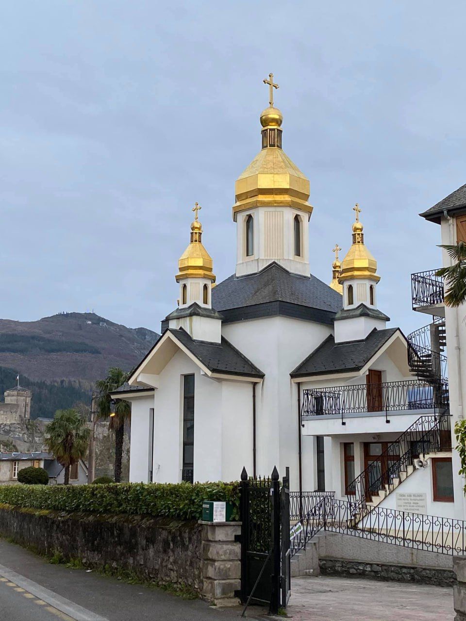 Церква Успіння Пресвятої Богородиці (УГКЦ) в Люрді - фото 165682