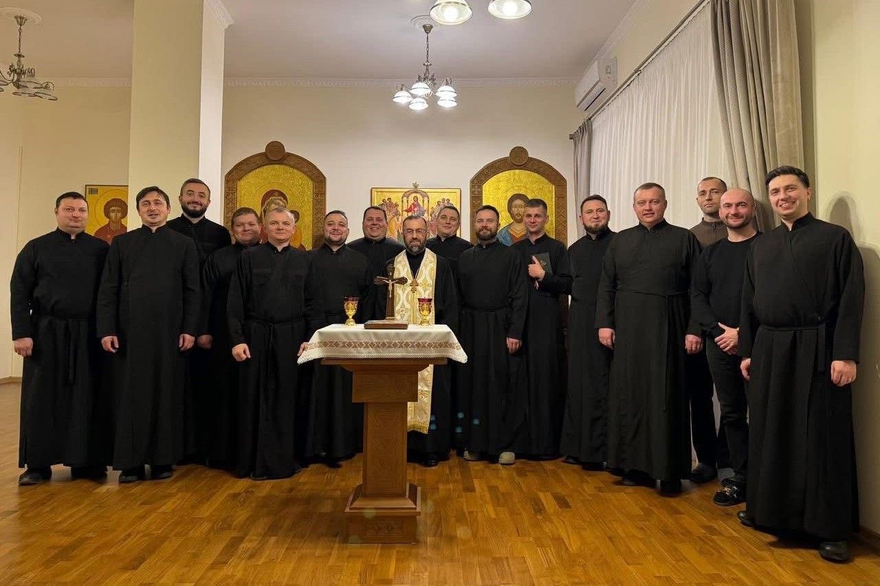 Капелани Гарнізонного храму святих апостолів Петра і Павла - фото 167306