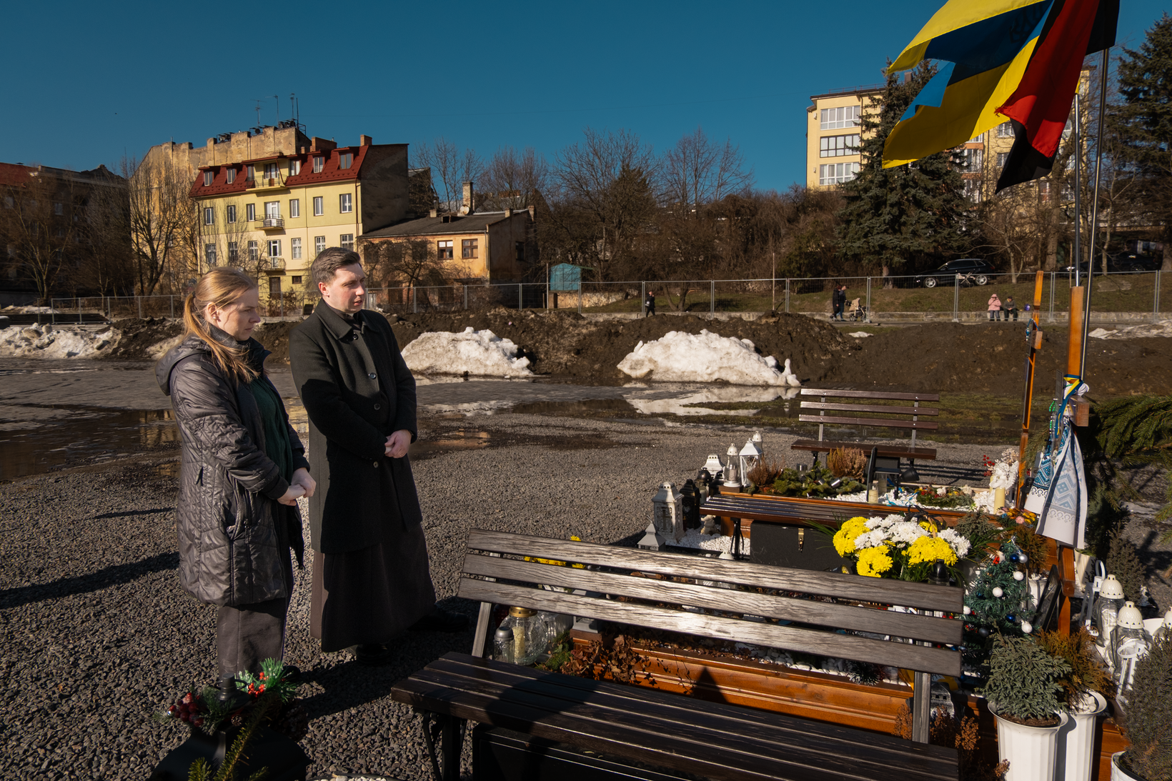«Після прощання — хрещення. Ми як нація продовжуємо жити» — отець Андрій Кобилюх, капелан Гарнізонного храму - фото 167321