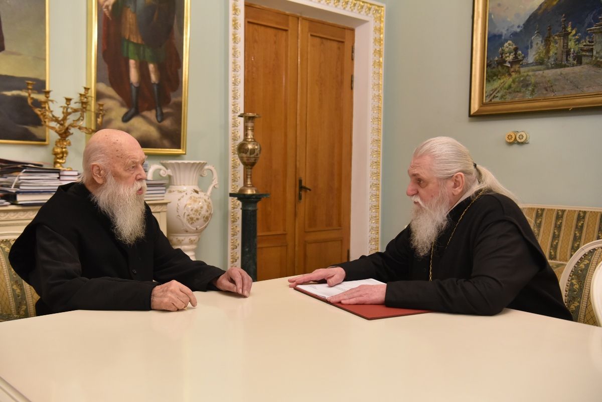 За чотири місяці до смерті Філарет провів зустріч із архієпископом Андрієм - фото 167818