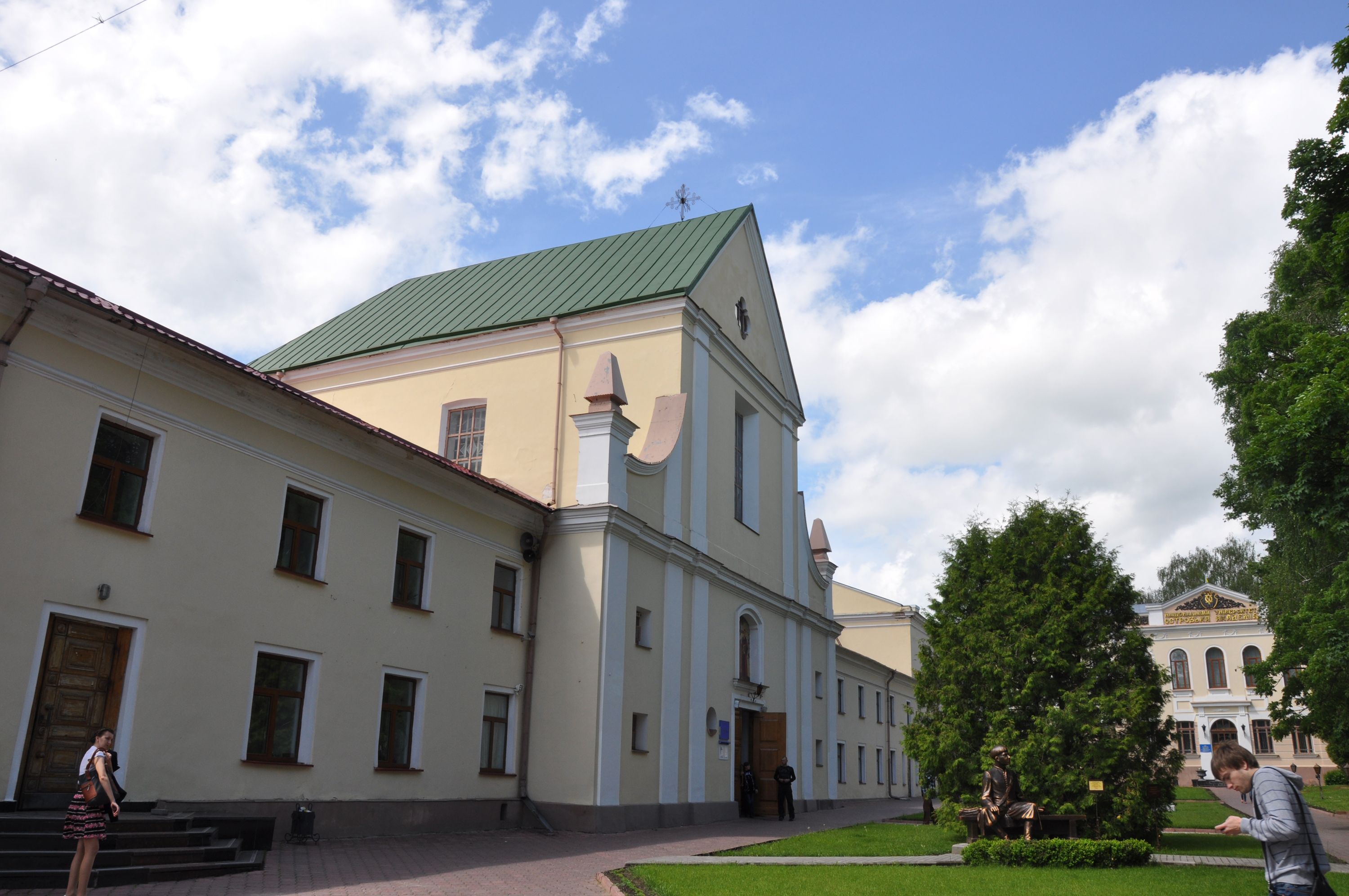 Студентсько-викладацький храм преподобного Федора Острозького в Острозькій академії - 168172 Студентсько-викладацький храм преподобного Федора Острозького в Острозькій академії - фото 168172