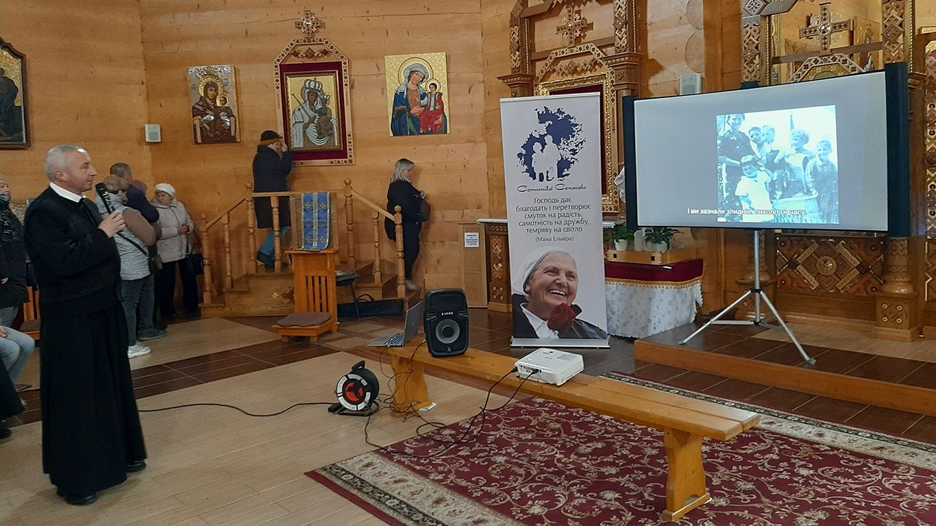 Молитовна проща за узалежнених відбулася в Погоні на Івано-Франківщині - фото 168223