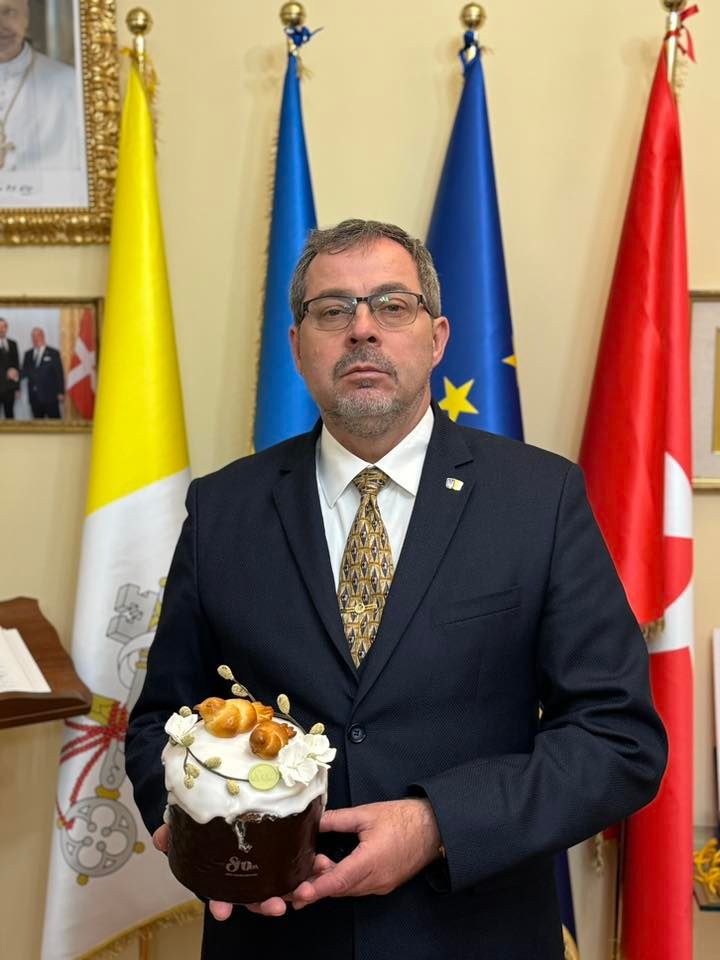 Папа Лев XIV напередодні Великодня отримав українську паску - 168422 Папа Лев XIV напередодні Великодня отримав українську паску - фото 168422