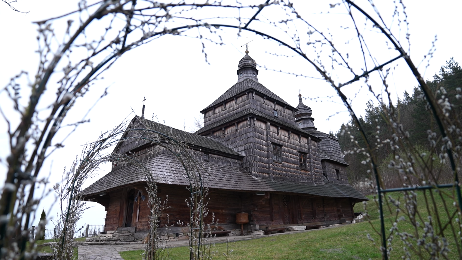 Храм Зіслання Святого Духа збудований у 1502 році.  - фото 168889