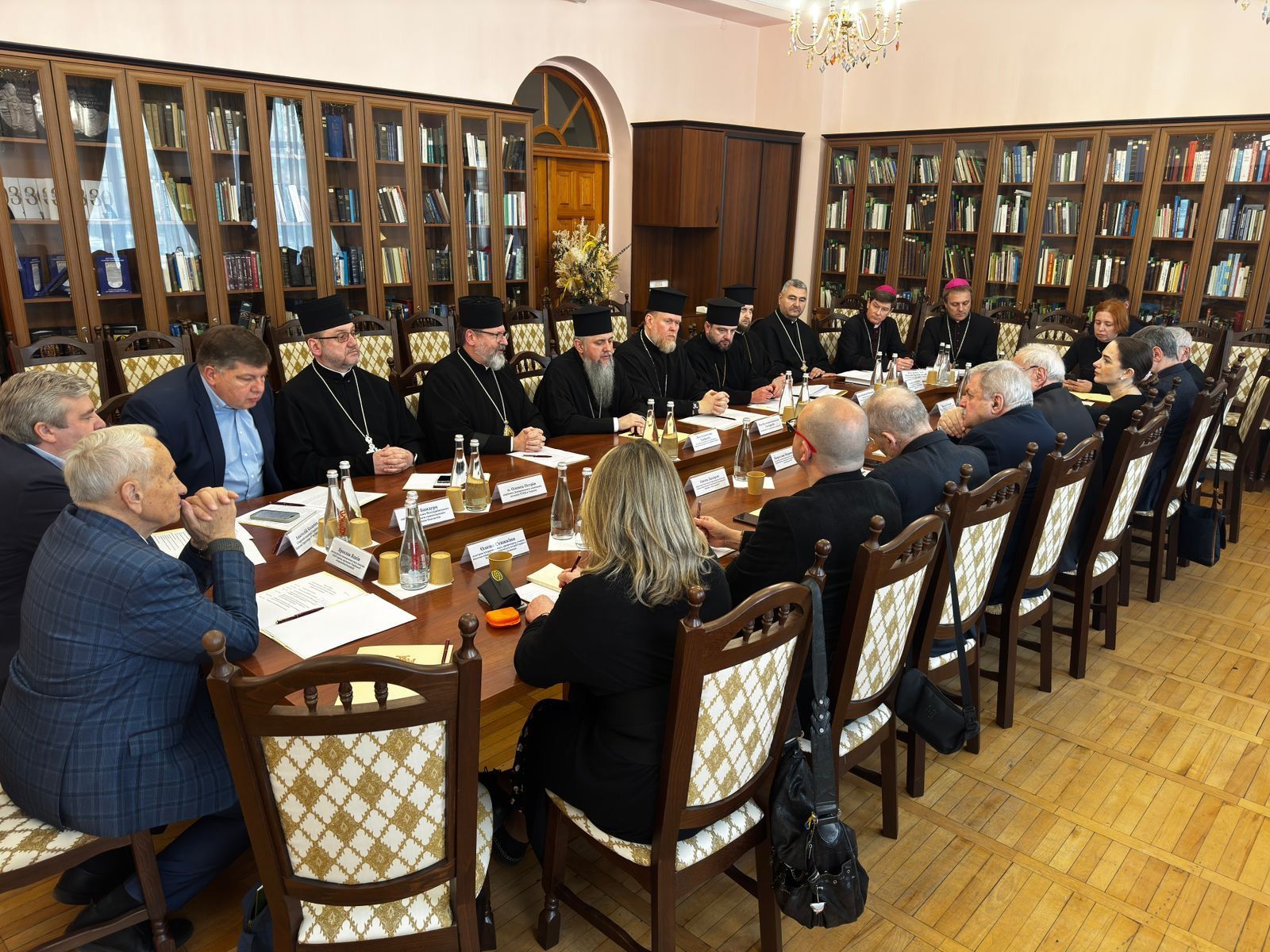 «Для того, щоб перемогти ворога, треба бути духовно і морально вищими від нього», — Глава УГКЦ на зустрічі з групою «Першого грудня» - 169878 «Для того, щоб перемогти ворога, треба бути духовно і морально вищими від нього», — Глава УГКЦ на зустрічі з групою «Першого грудня» - фото 169878