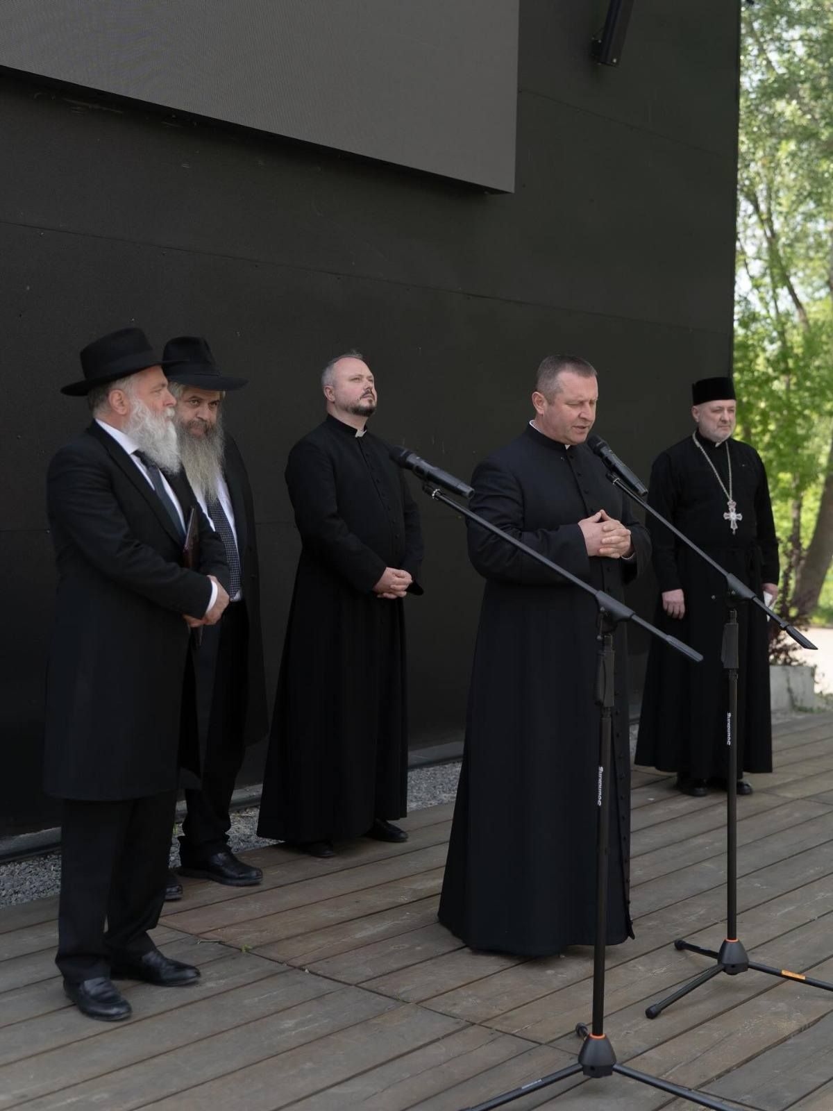 У 'Бабиному Яру' вшанували українців, які рятували євреїв у час Голокосту - фото 170582